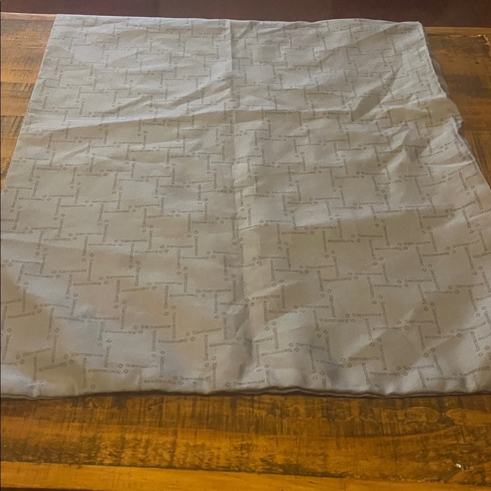 Samsonite Light Gray Logo Drawstring Pouch/ Bogo … - image 7